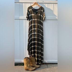 Green and White Maxi Dress, Tie Dye with pockets, Jersey knit stretch Large long